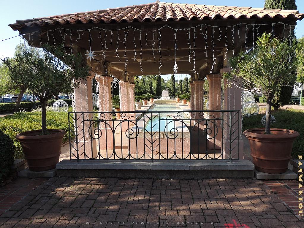 2024 11 02 EN FLANANT SUR SANARY (100).jpg